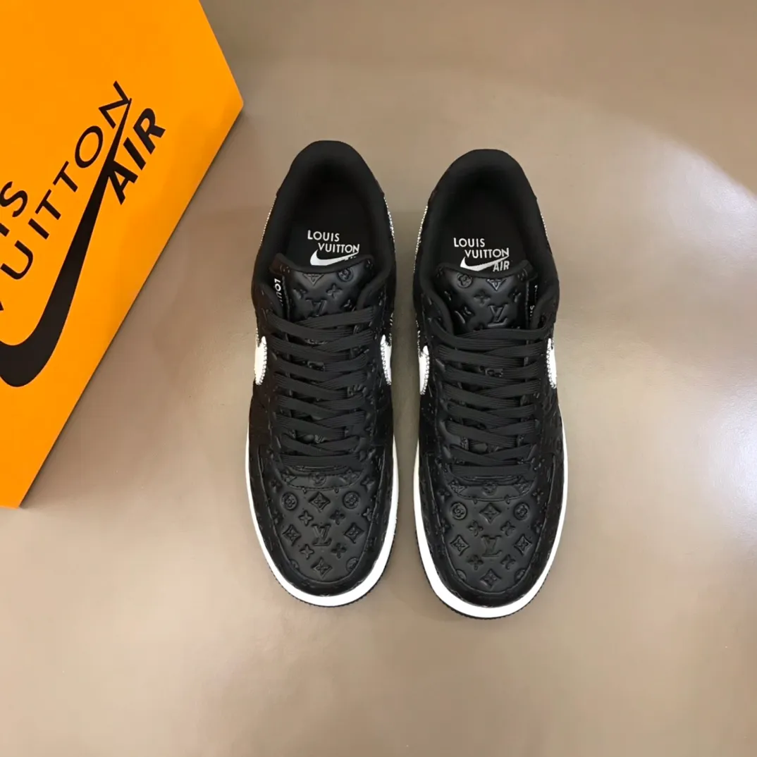 Men's shoes💰p440 "*oui* Vuitto*" x OFF-WHITE x Nike three-party collaboration! Trendy and cool men's casual sports shoes with unrivaled color matching. The design idea basically continues the style of THE TEN. The Swoosh line and tongue label have a very familiar visual effect and are both fashionable and trendy! A must-have for fashionistas! The effect on your feet is absolutely stunning! Size: 38-45
